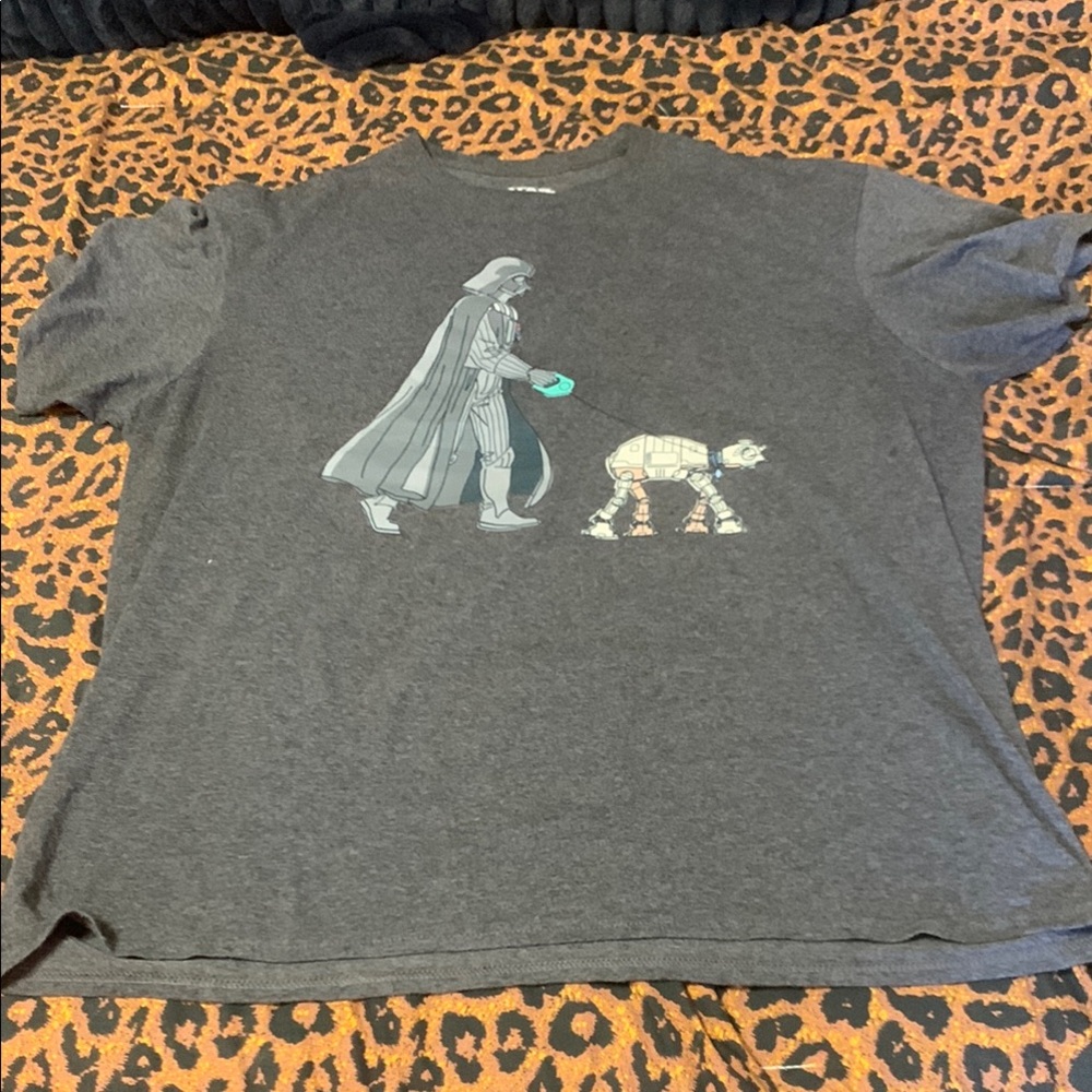 Gray Graphic Tee - Short Sleeve